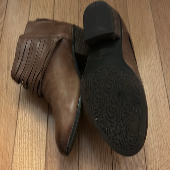 CLARKS booties - Picture 6 of 7